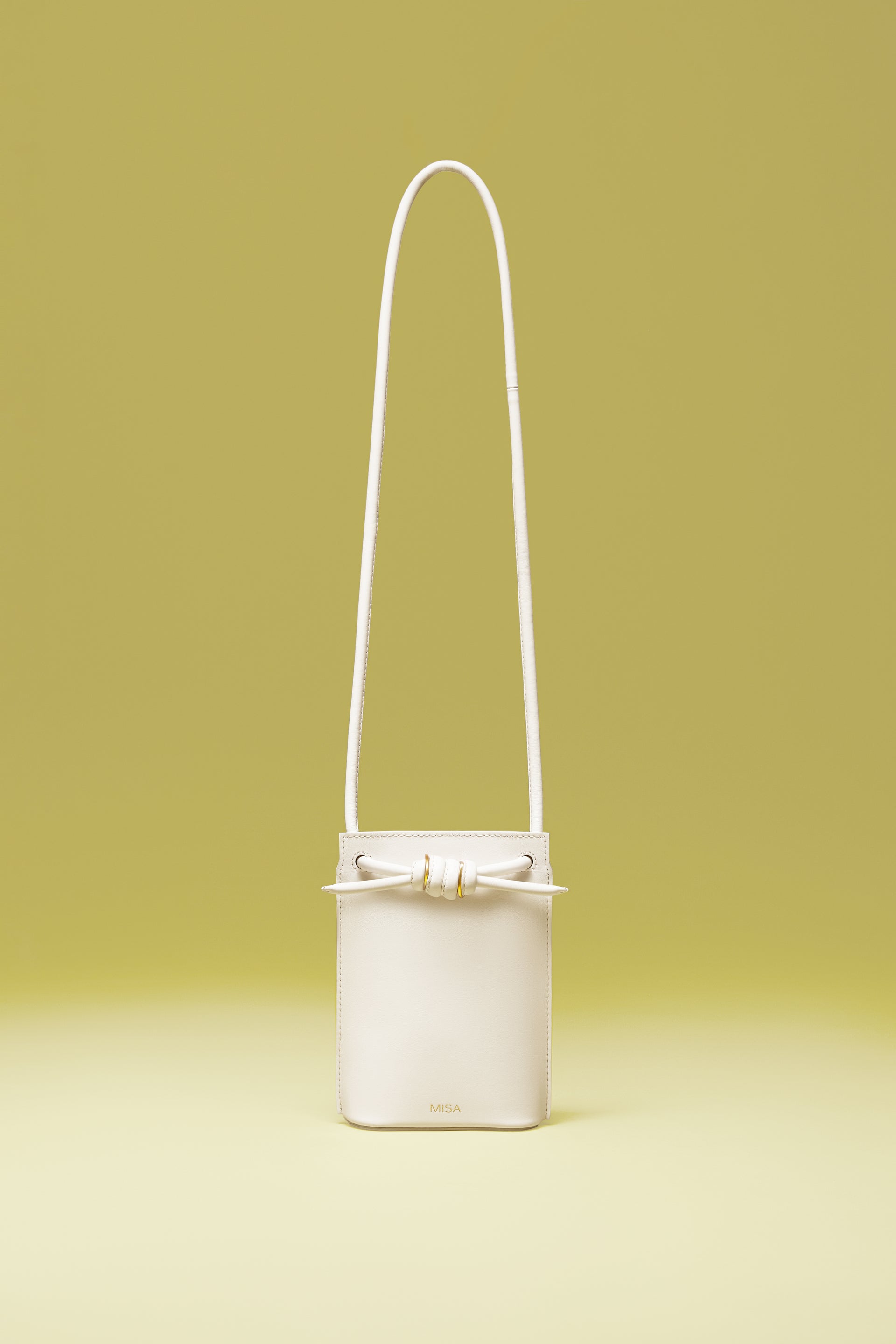 Uli in off-white leather